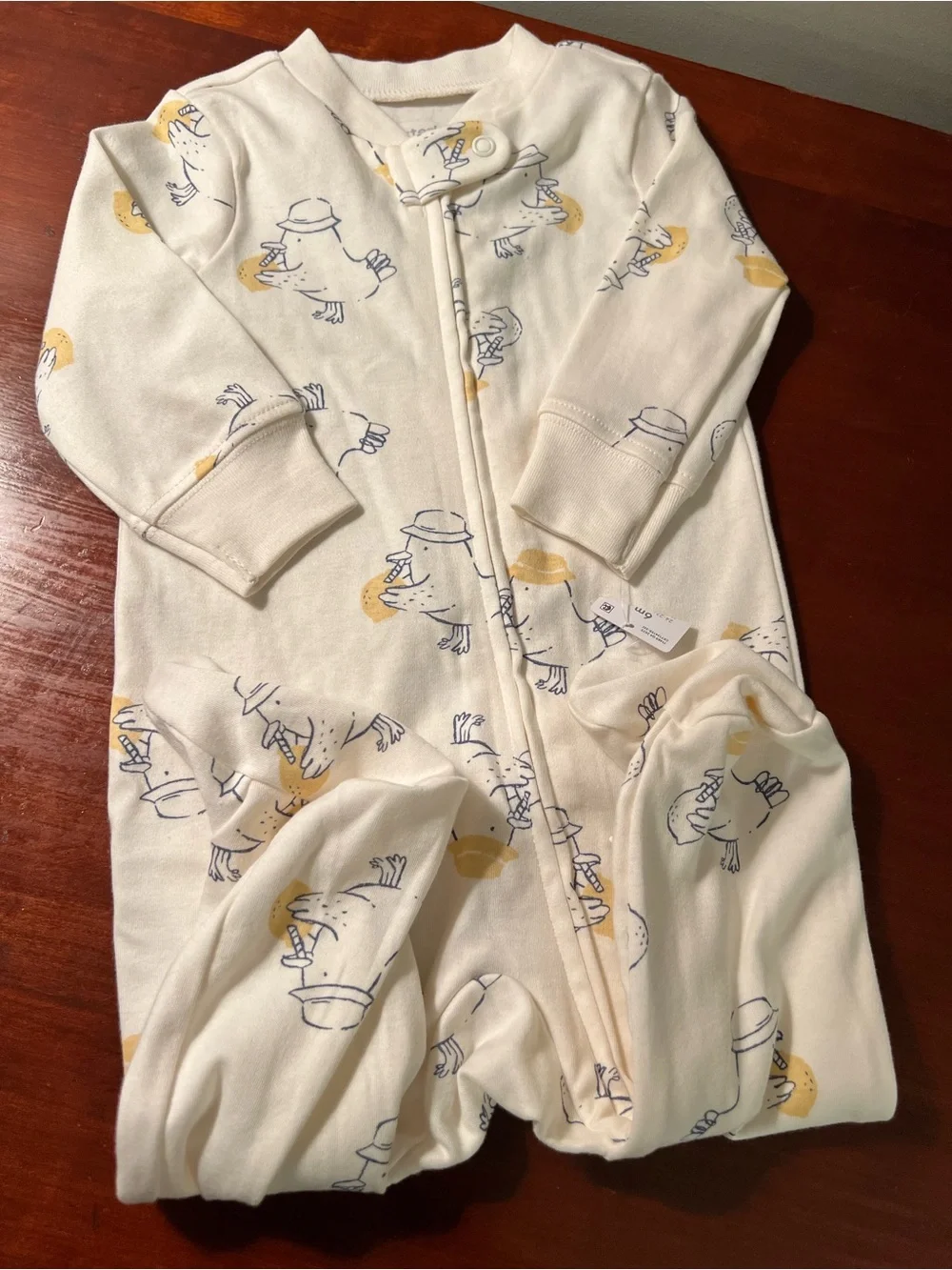 Carter’s Cream Cotton Pajamas with Yellow Duck Print size 6 months NWOT